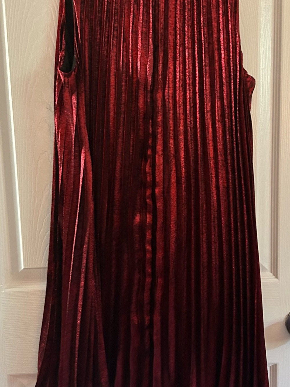 Girls Shimmery Wine-Red Pleated Formal Dress